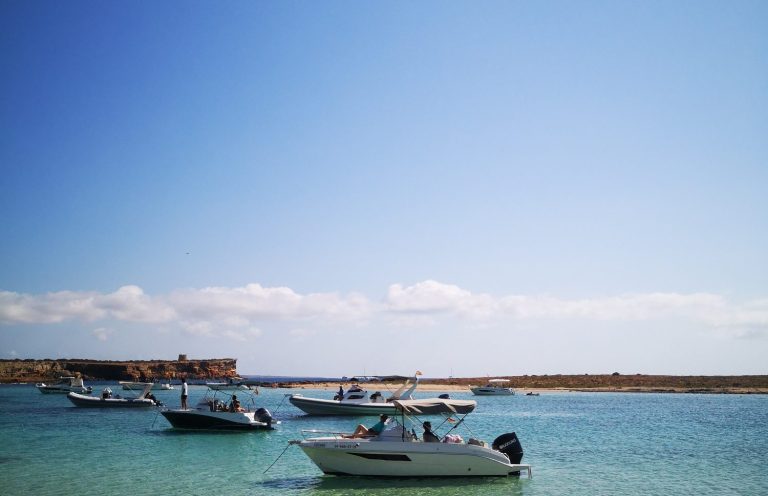 Barcos en Formentera, alquiler de barco con o sin patrón Día completo en Formentera en barco, alquiler con patrón